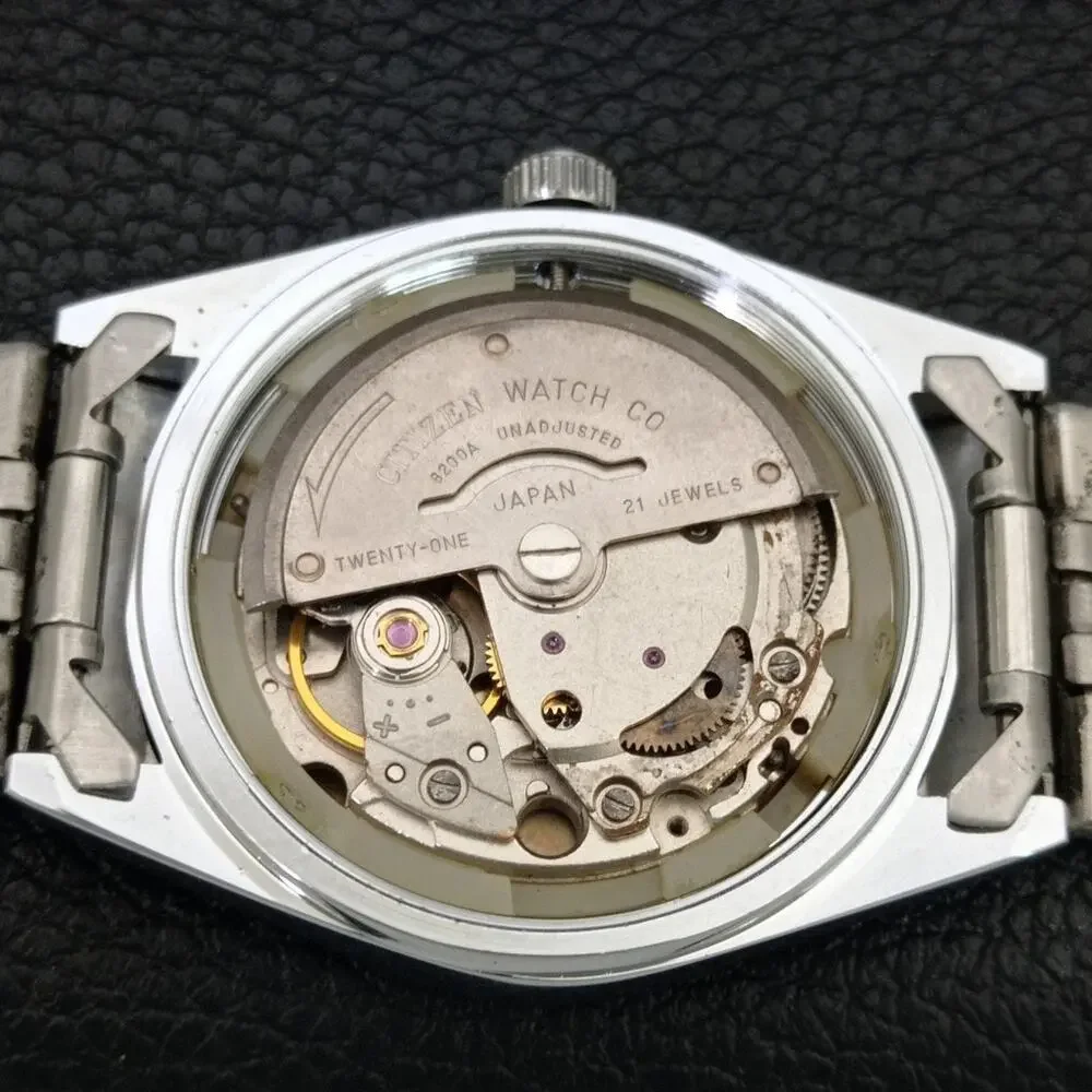 Vintage 1972 Citizen Automatic Mens Silver Watch W/daydate & Gold accents
